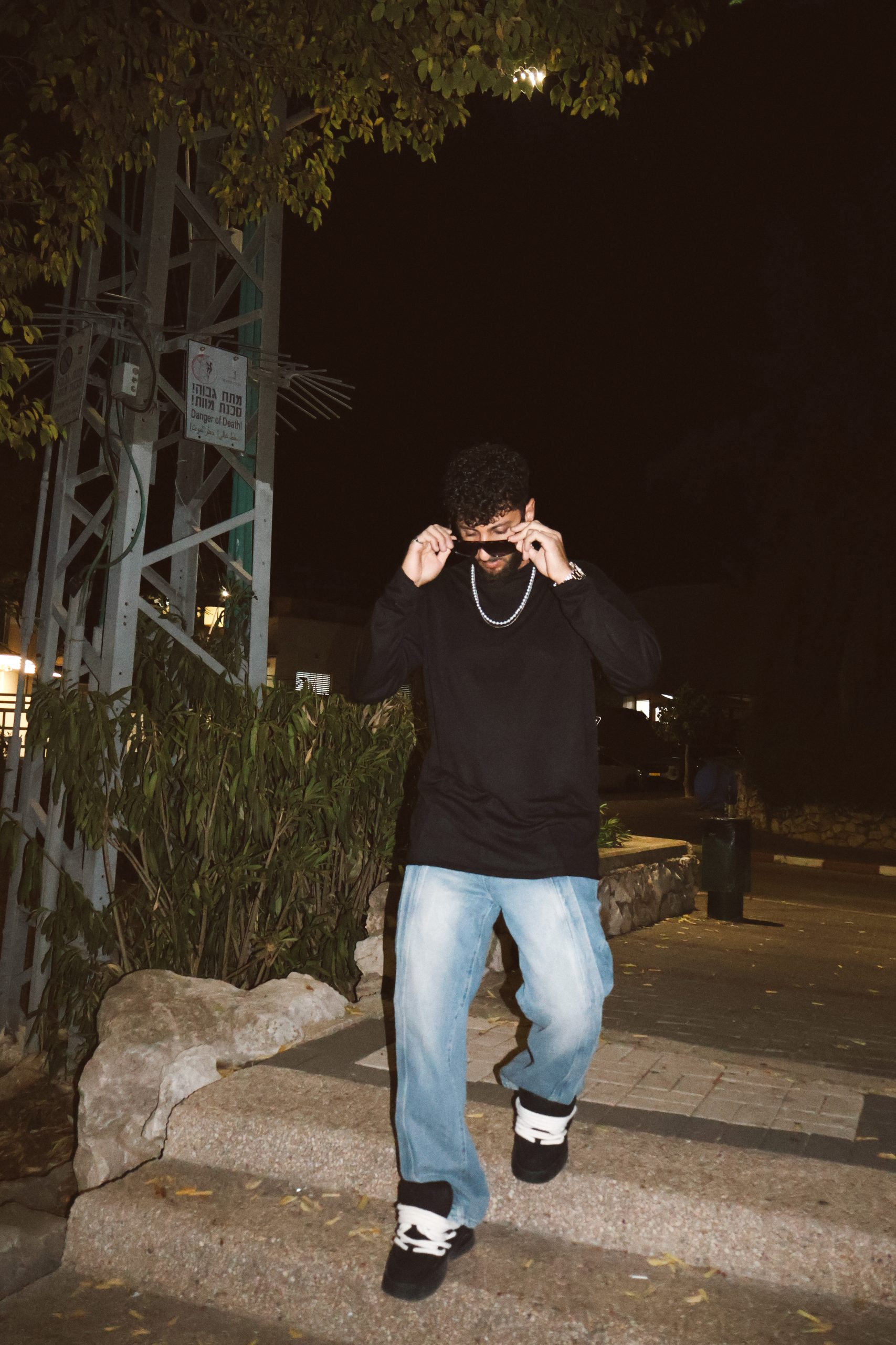 Edited in Tezza with: Mood, Brightness, & Grain